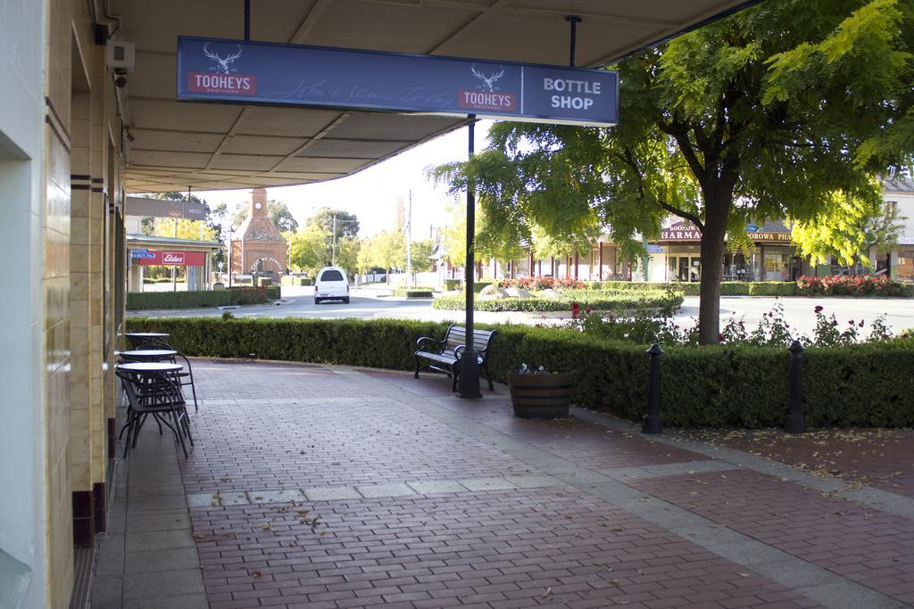 Court House Hotel Boorowa 외부 사진