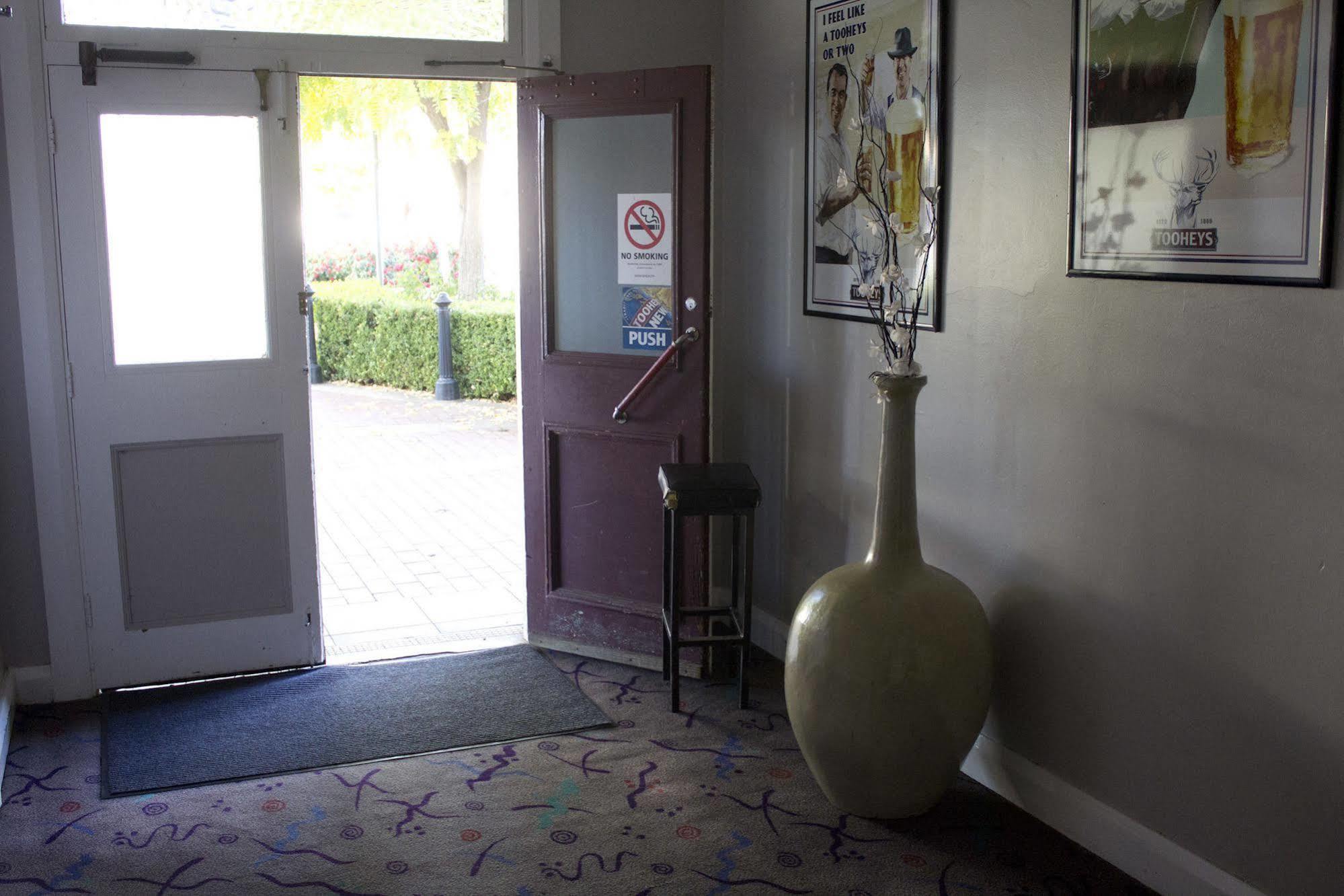 Court House Hotel Boorowa 외부 사진