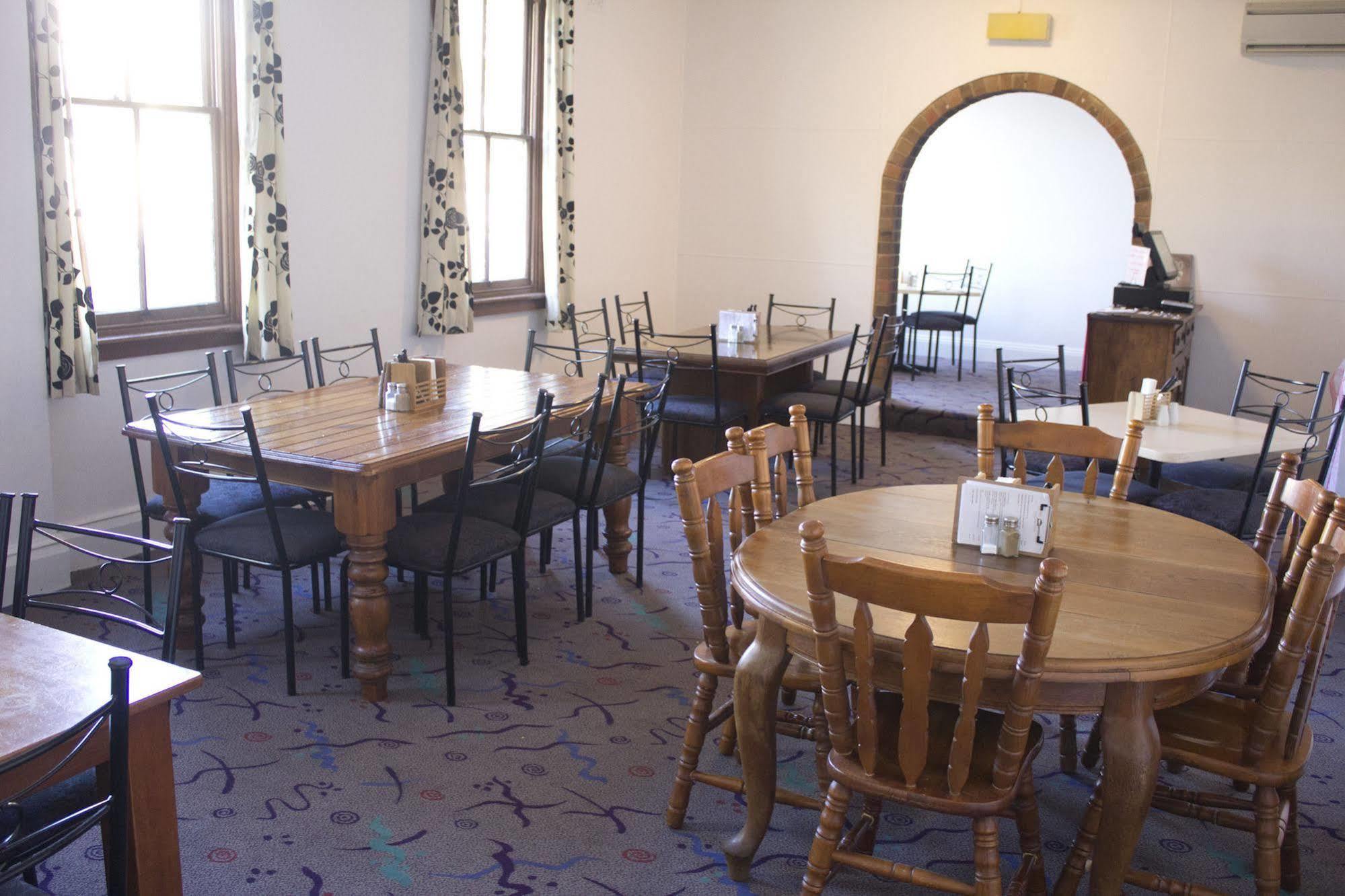 Court House Hotel Boorowa 외부 사진