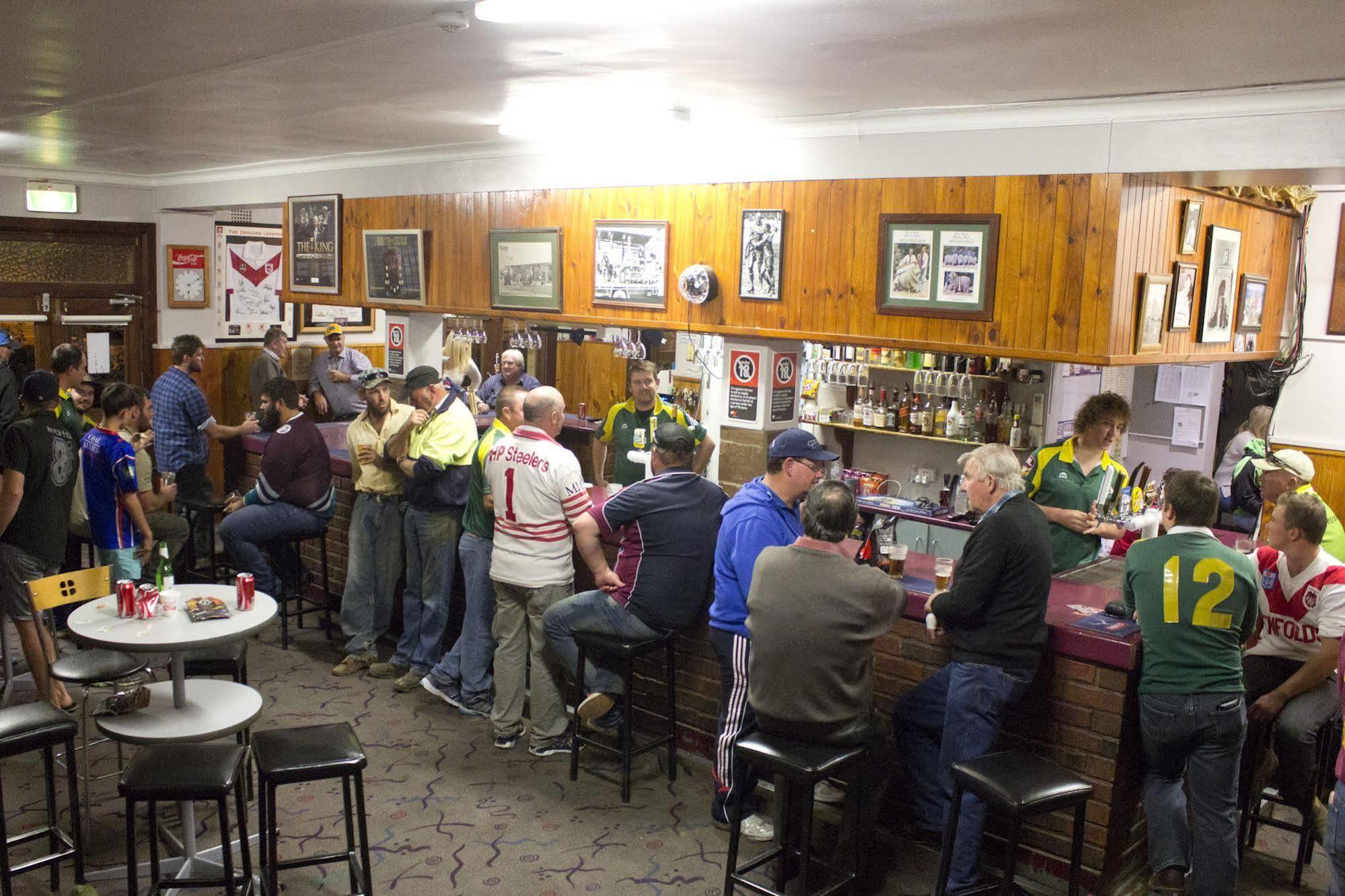 Court House Hotel Boorowa 외부 사진