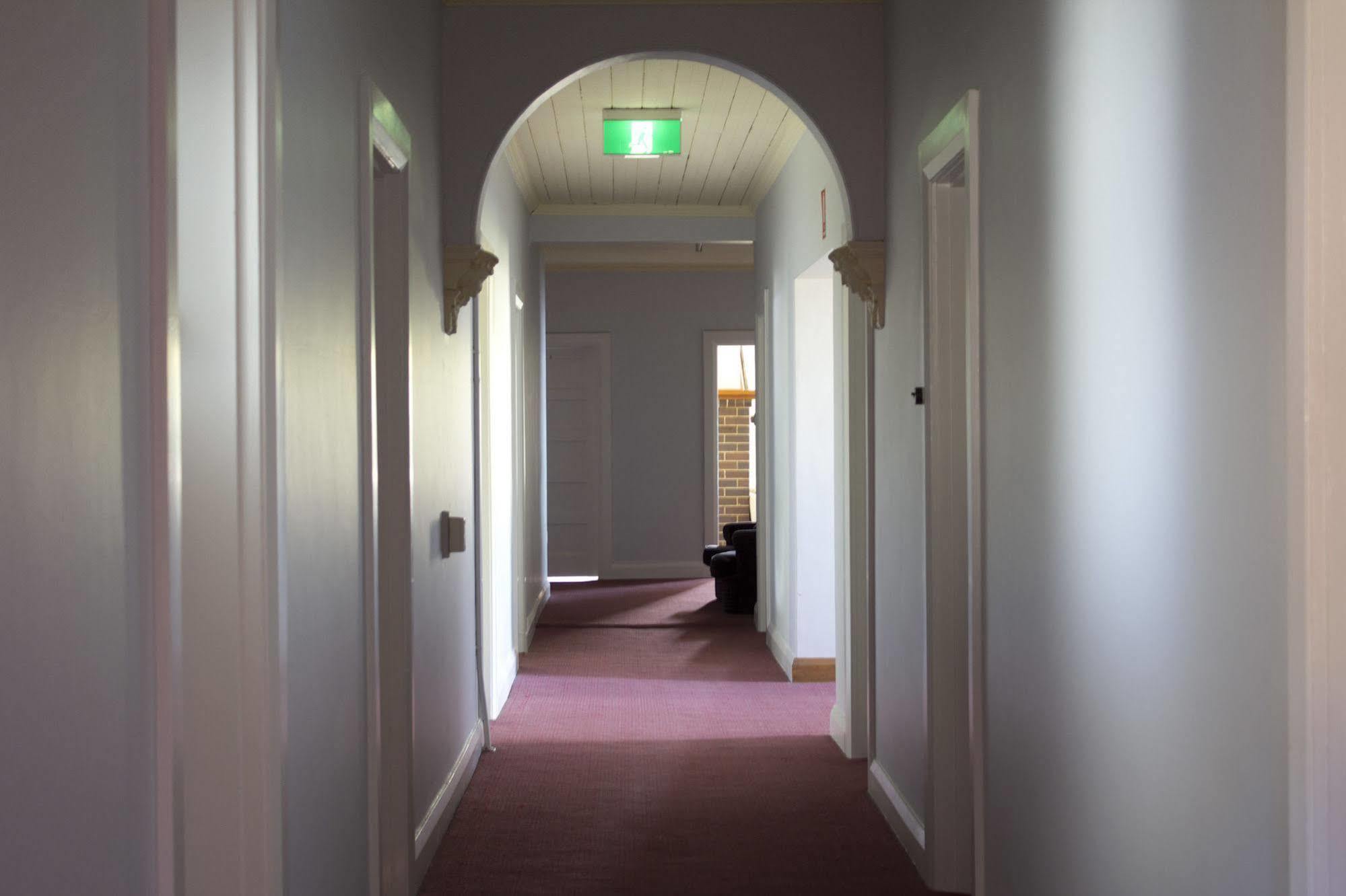 Court House Hotel Boorowa 외부 사진